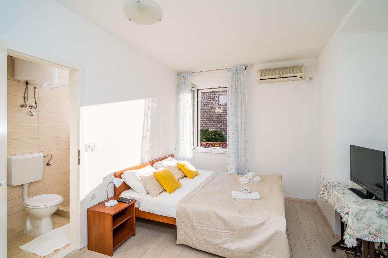 Deluxe Rooms With A Terrace View At Old City Gate 杜布罗夫尼克 外观 照片