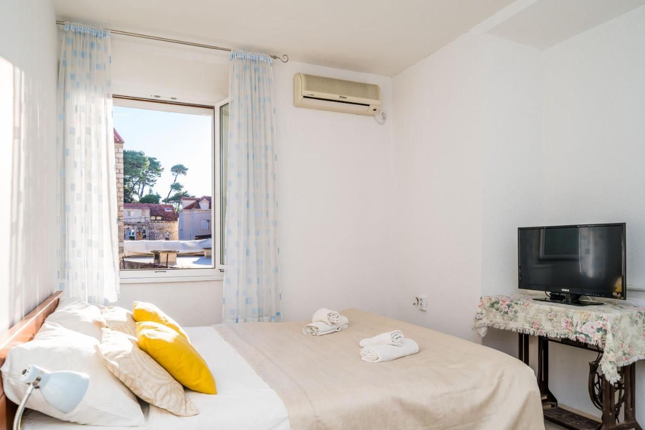 Deluxe Rooms With A Terrace View At Old City Gate 杜布罗夫尼克 外观 照片
