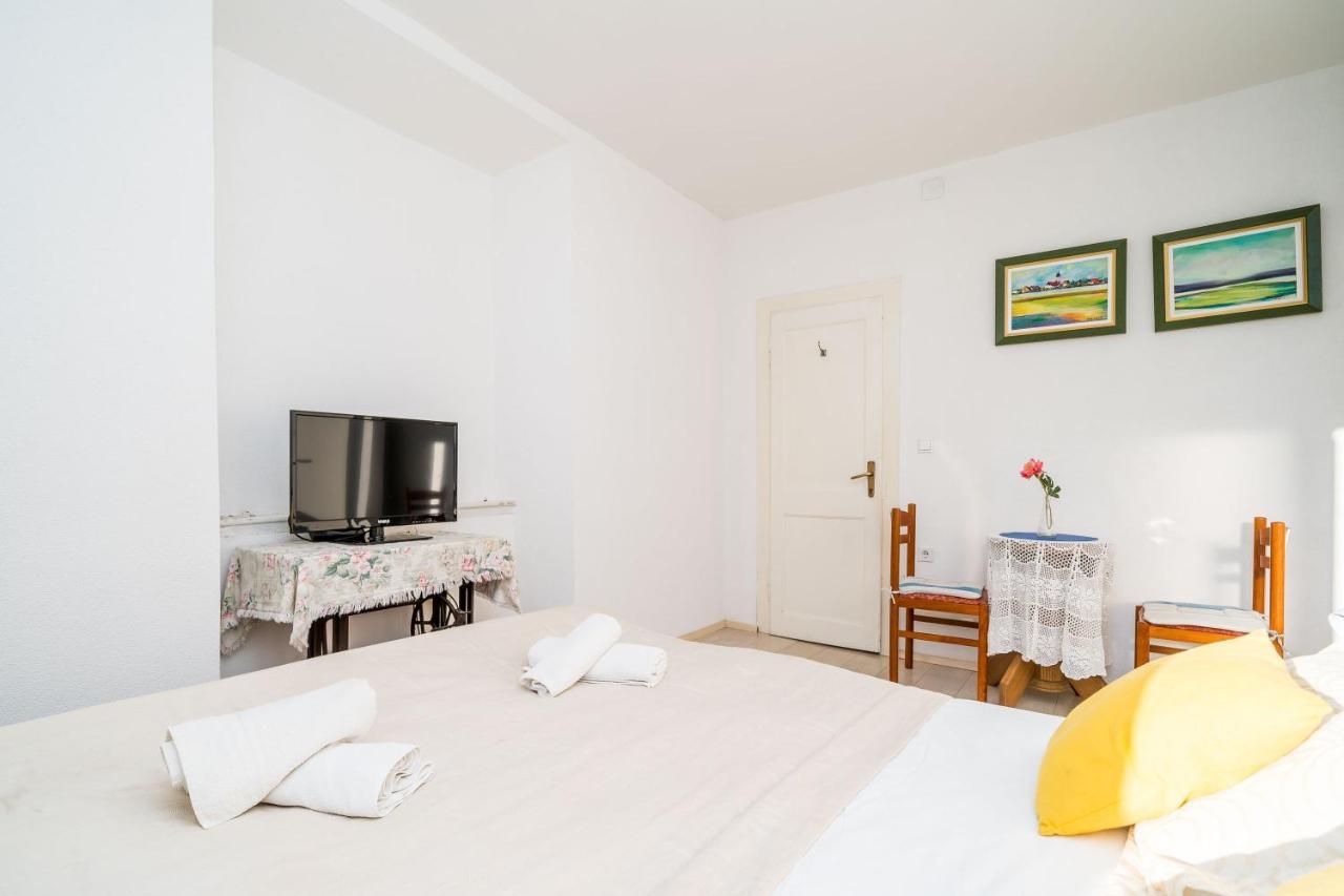 Deluxe Rooms With A Terrace View At Old City Gate 杜布罗夫尼克 外观 照片